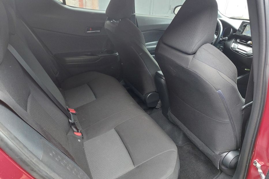 Продам Toyota C-HR Автомат 2018 года в Киеве