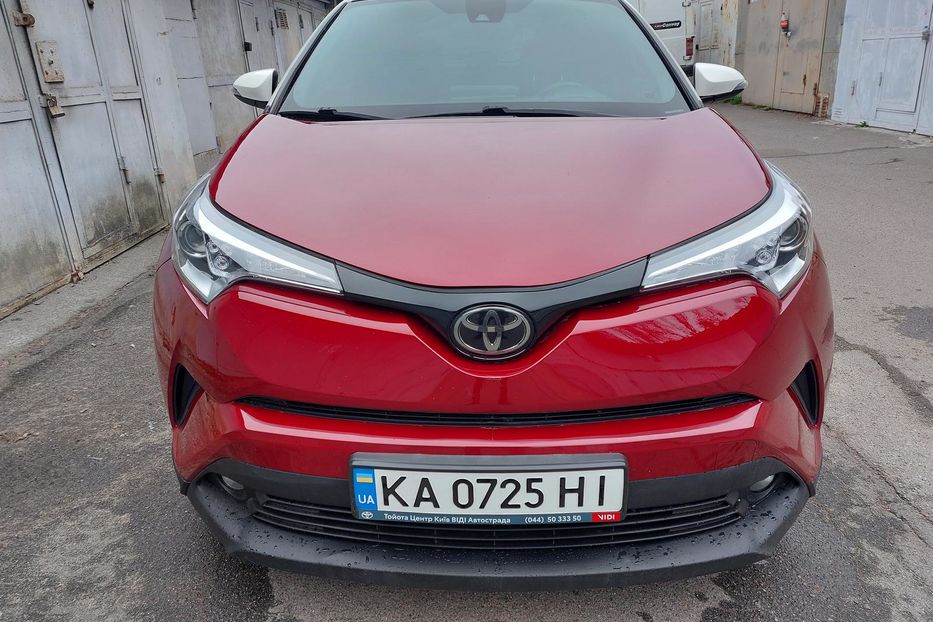 Продам Toyota C-HR Автомат 2018 года в Киеве