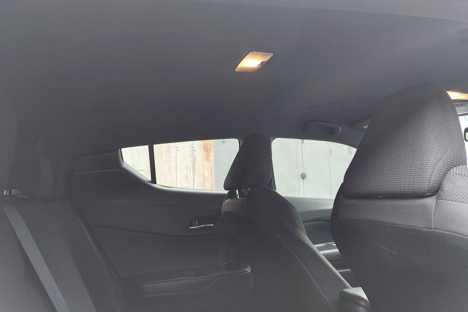 Продам Toyota C-HR Автомат 2018 года в Киеве