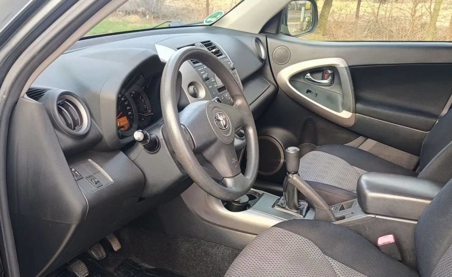 Продам Toyota Rav 4 2007 года в Киеве