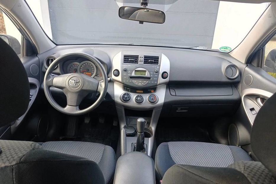 Продам Toyota Rav 4 2007 года в Киеве