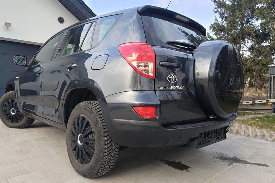 Продам Toyota Rav 4 2007 года в Киеве