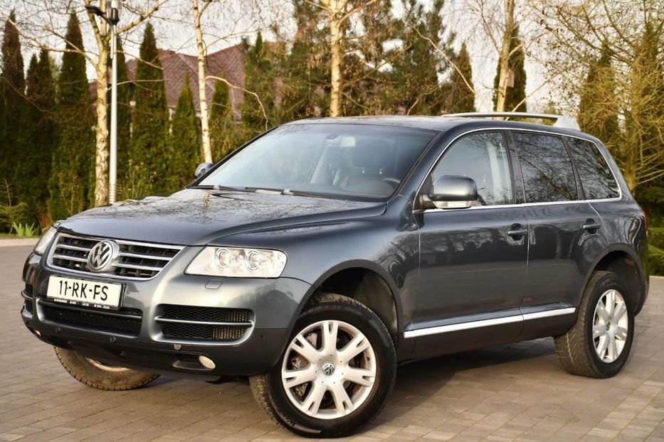 Продам Volkswagen Touareg 2005 года в Киеве
