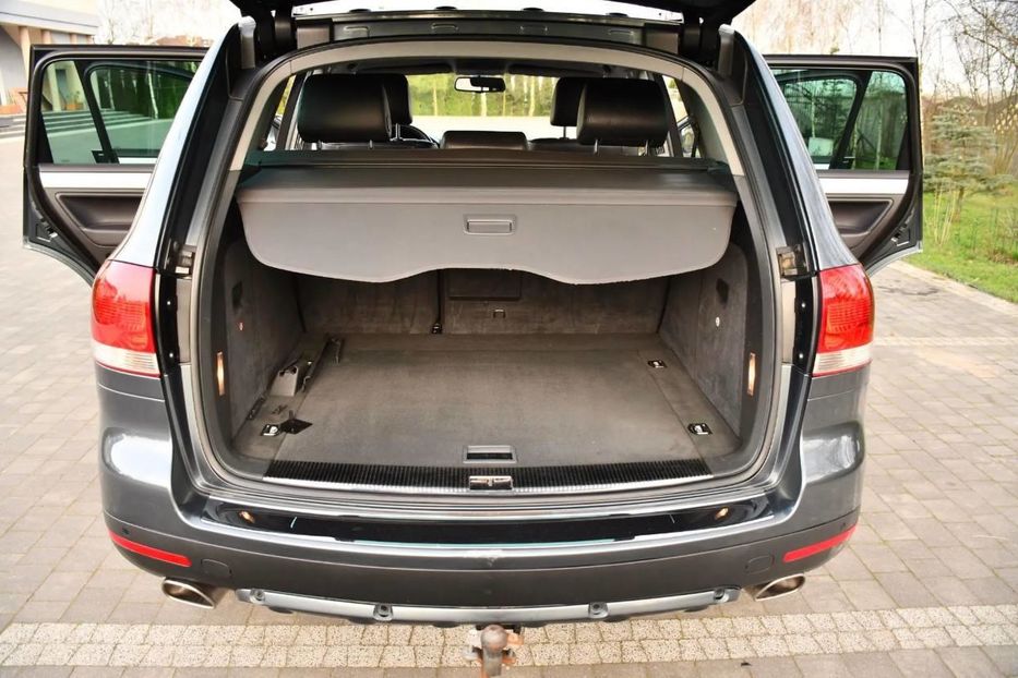 Продам Volkswagen Touareg 2005 года в Киеве