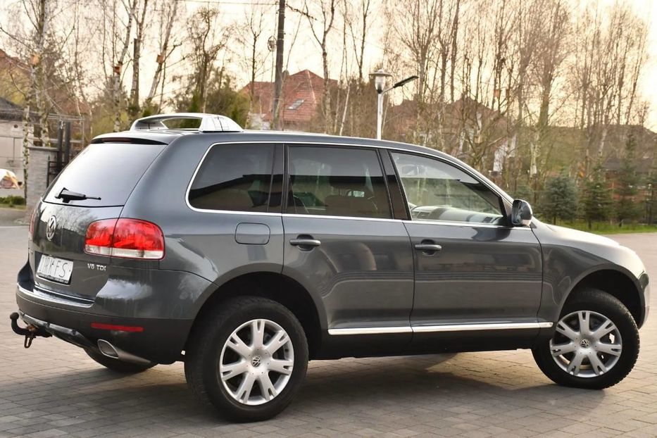 Продам Volkswagen Touareg 2005 года в Киеве