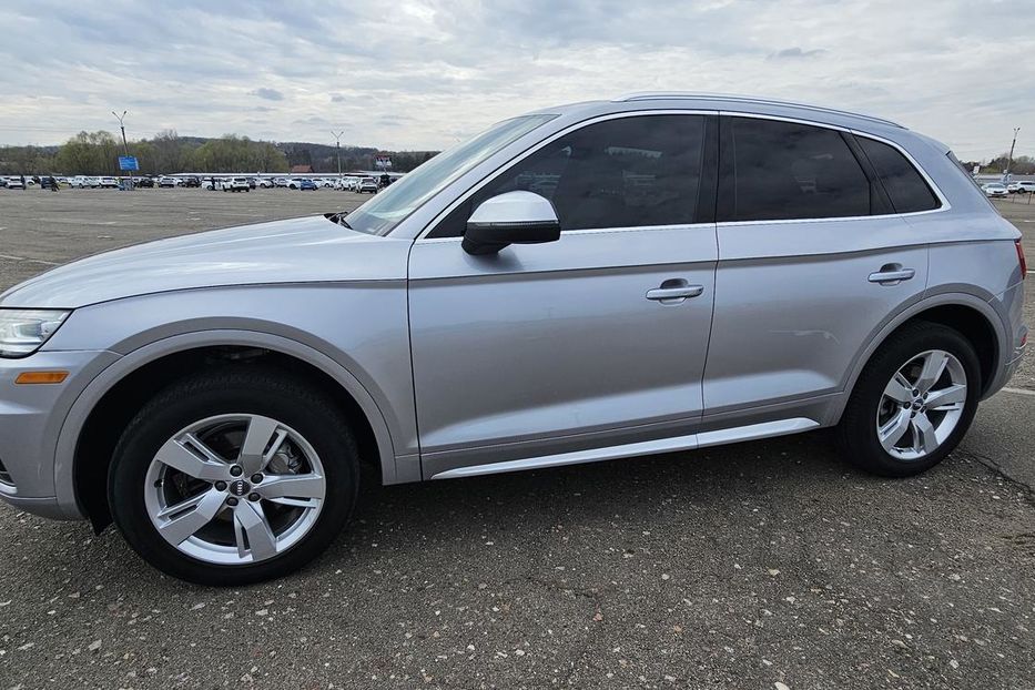 Продам Audi Q5 2019 года в Киеве