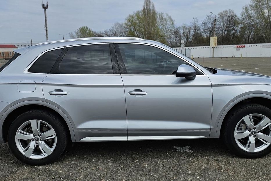Продам Audi Q5 2019 года в Киеве