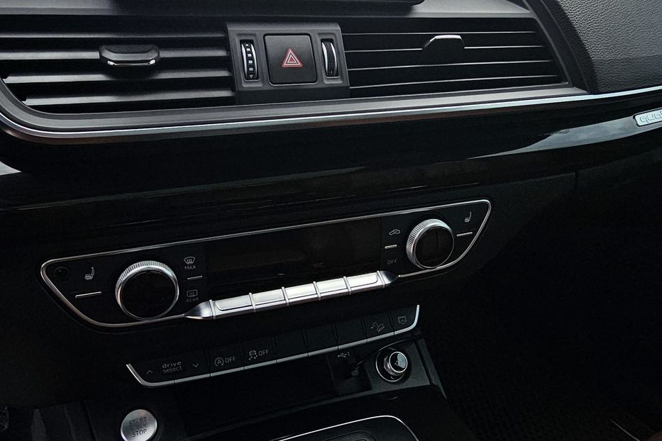 Продам Audi Q5 2019 года в Киеве