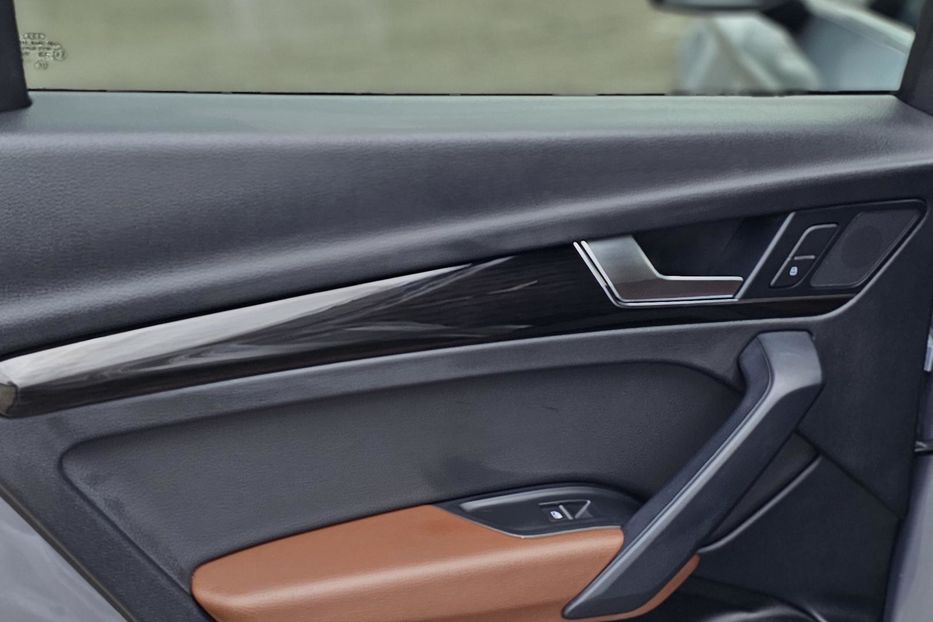 Продам Audi Q5 2019 года в Киеве