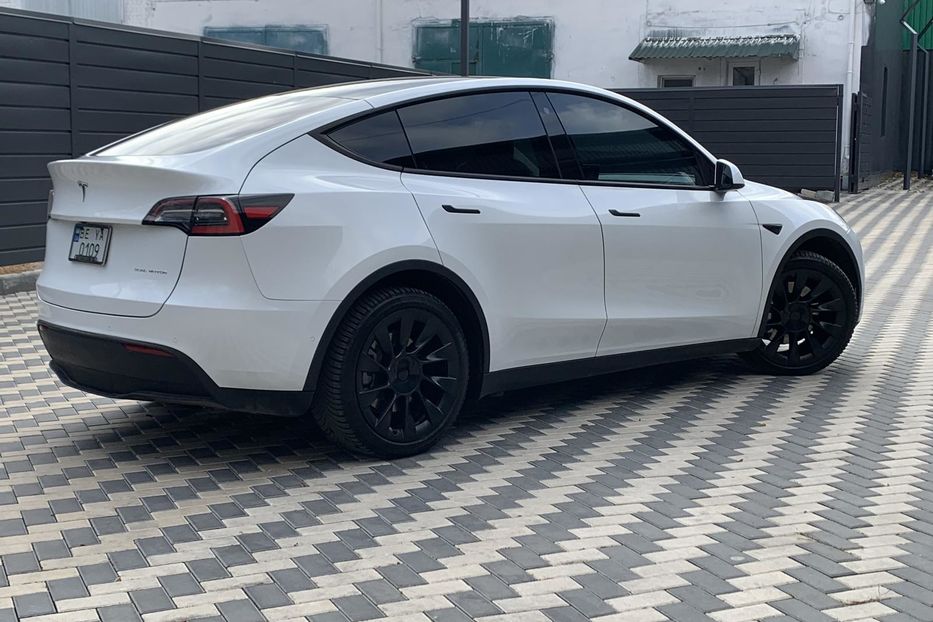 Продам Tesla Model Y Dual Motor  2021 года в Николаеве