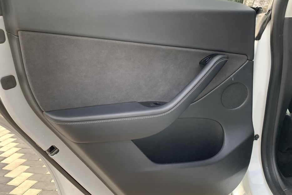 Продам Tesla Model Y Dual Motor  2021 года в Николаеве