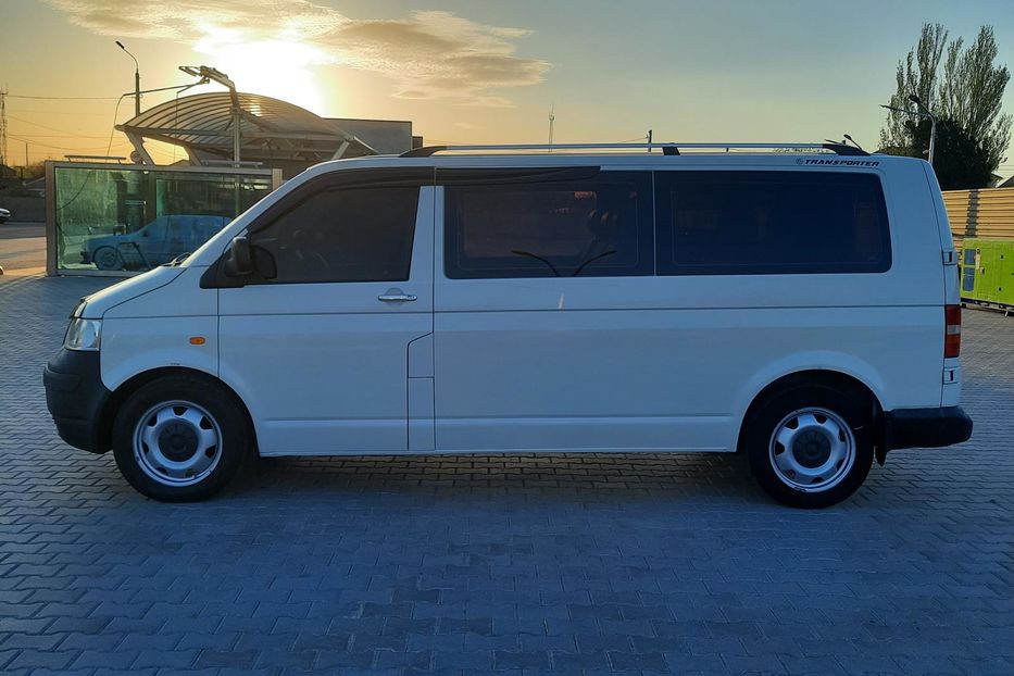 Продам Volkswagen T5 (Transporter) пасс. 130 к.с. / 96 кВт 2006 года в Николаеве