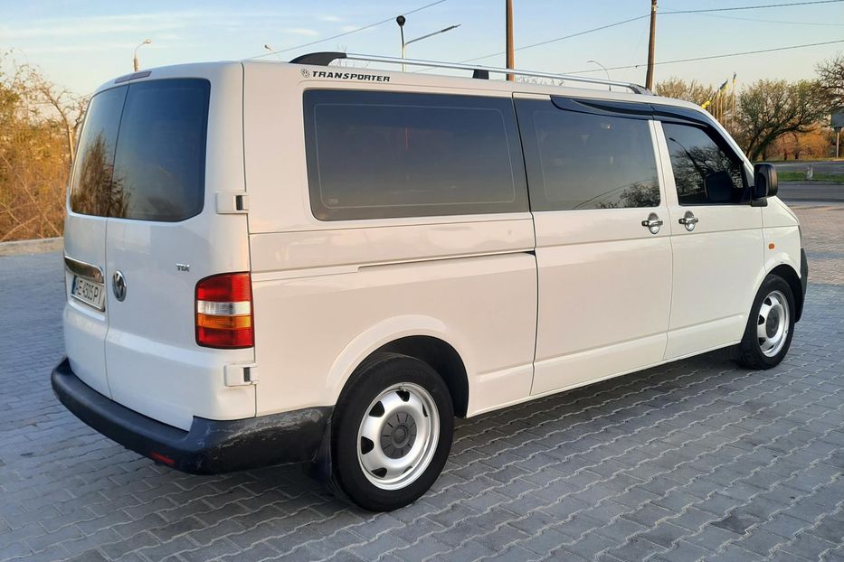Продам Volkswagen T5 (Transporter) пасс. 130 к.с. / 96 кВт 2006 года в Николаеве