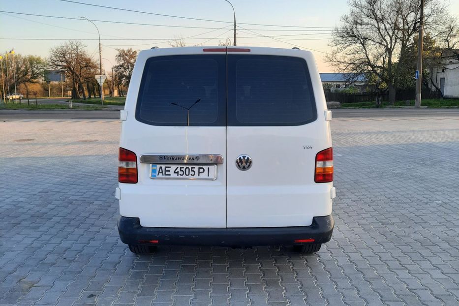 Продам Volkswagen T5 (Transporter) пасс. 130 к.с. / 96 кВт 2006 года в Николаеве