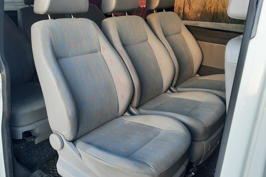 Продам Volkswagen T5 (Transporter) пасс. 130 к.с. / 96 кВт 2006 года в Николаеве