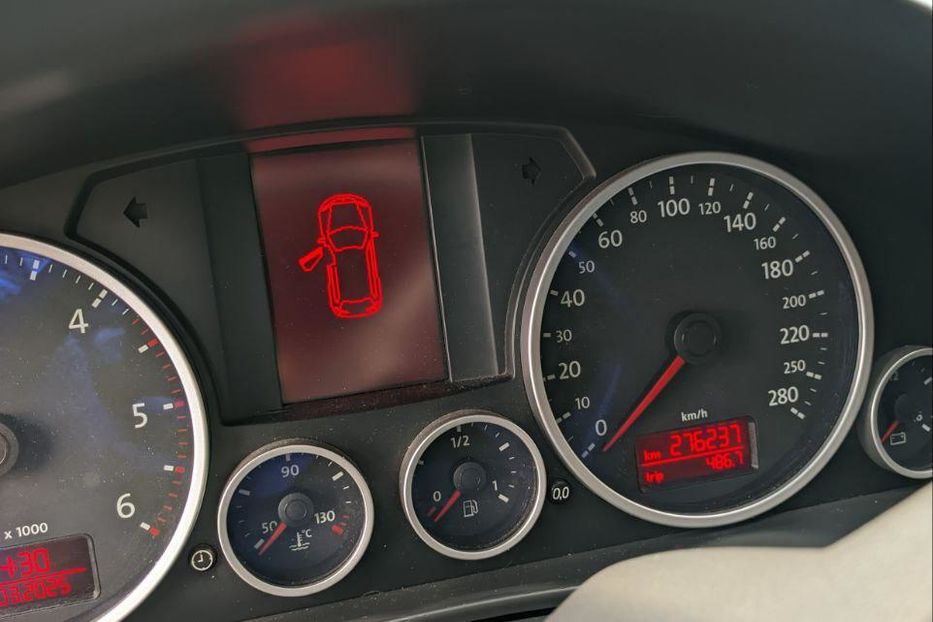 Продам Volkswagen Touareg 2008 года в Киеве