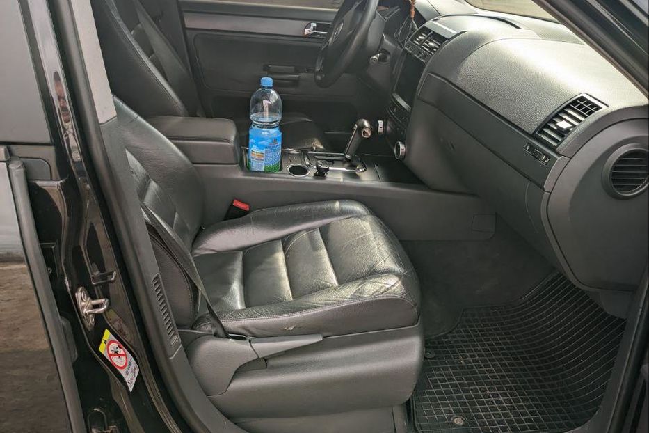 Продам Volkswagen Touareg 2008 года в Киеве