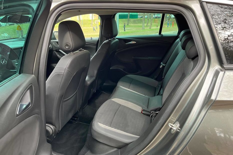 Продам Opel Astra K Elegance 2020 года в г. Бровары, Киевская область
