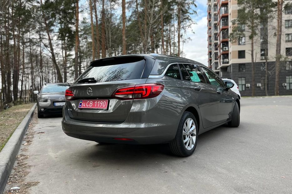 Продам Opel Astra K Elegance 2020 года в г. Бровары, Киевская область