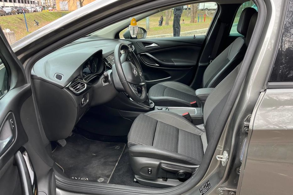 Продам Opel Astra K Elegance 2020 года в г. Бровары, Киевская область