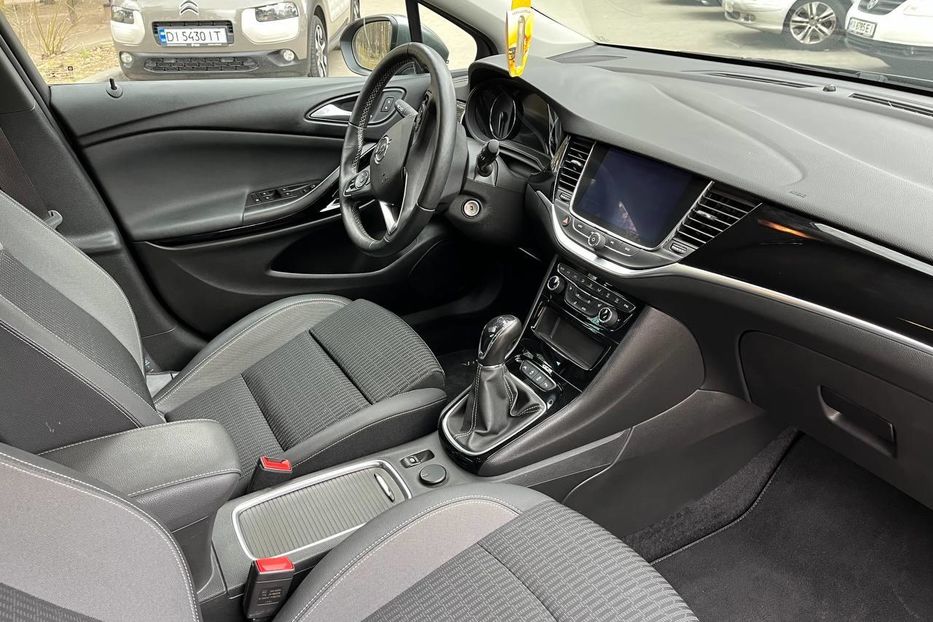 Продам Opel Astra K Elegance 2020 года в г. Бровары, Киевская область