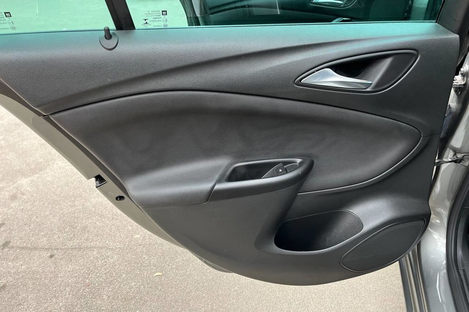 Продам Opel Astra K Elegance 2020 года в г. Бровары, Киевская область