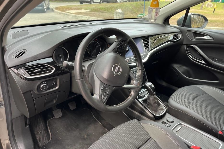 Продам Opel Astra K Elegance 2020 года в г. Бровары, Киевская область