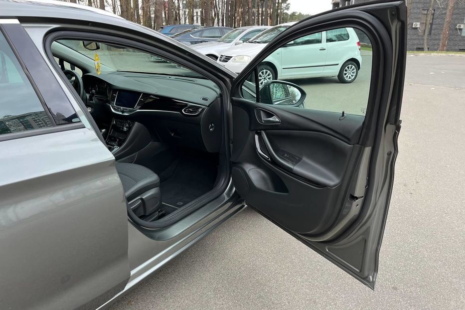 Продам Opel Astra K Elegance 2020 года в г. Бровары, Киевская область