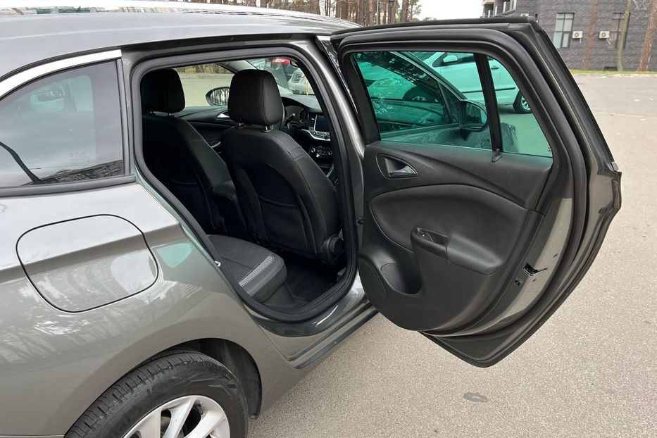 Продам Opel Astra K Elegance 2020 года в г. Бровары, Киевская область