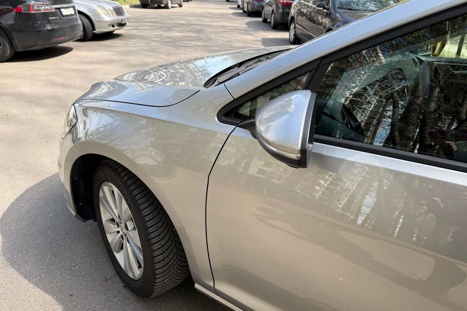 Продам Volkswagen Golf VII Comfortline 1.6 TDI 2019 года в Киеве