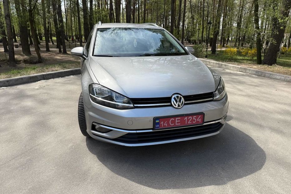 Продам Volkswagen Golf VII Comfortline 1.6 TDI 2019 года в Киеве