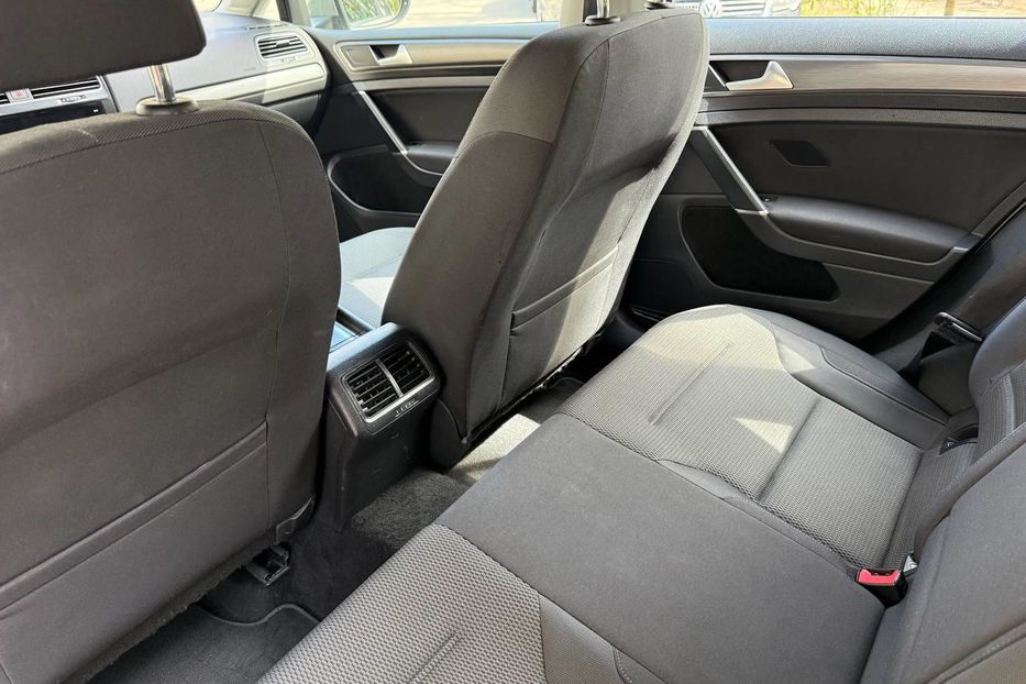 Продам Volkswagen Golf VII Comfortline 1.6 TDI 2019 года в Киеве