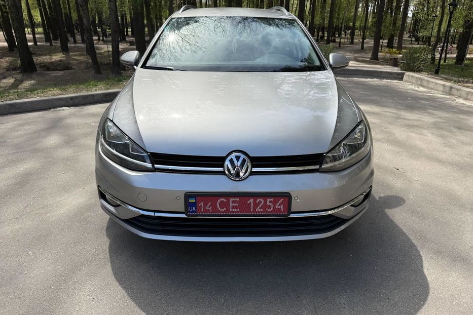 Продам Volkswagen Golf VII Comfortline 1.6 TDI 2019 года в Киеве