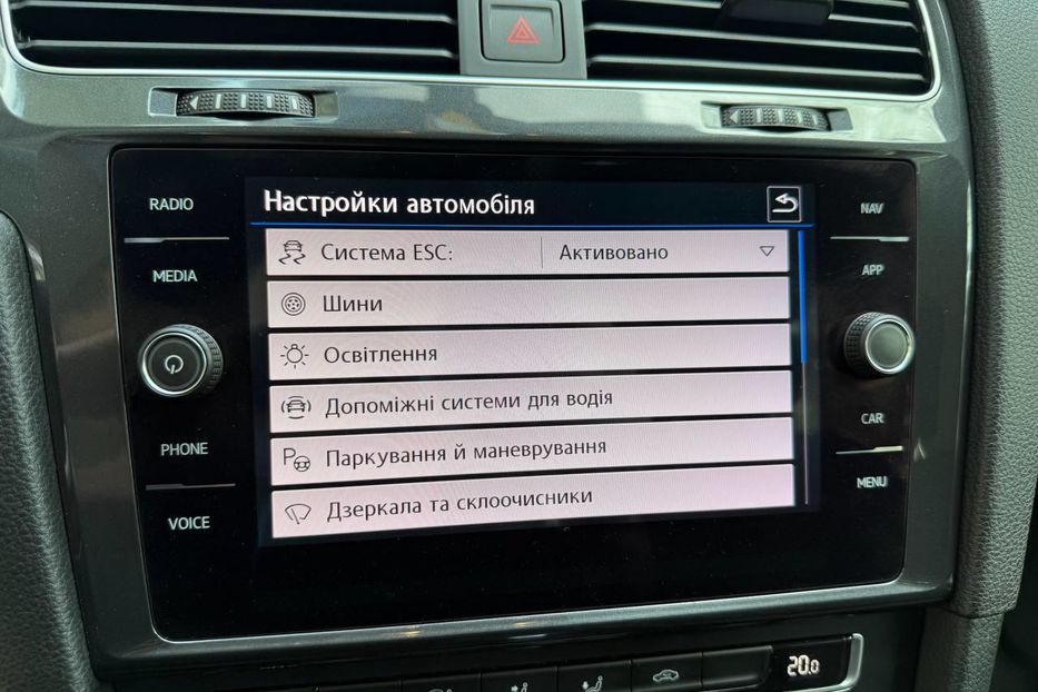 Продам Volkswagen Golf VII Comfortline 1.6 TDI 2019 года в Киеве