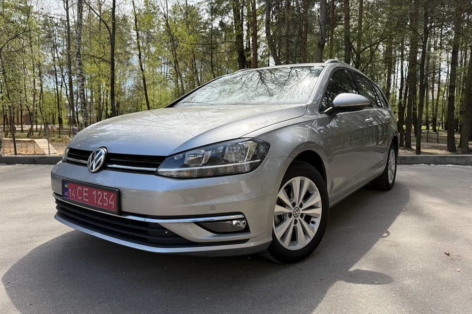 Продам Volkswagen Golf VII Comfortline 1.6 TDI 2019 года в Киеве