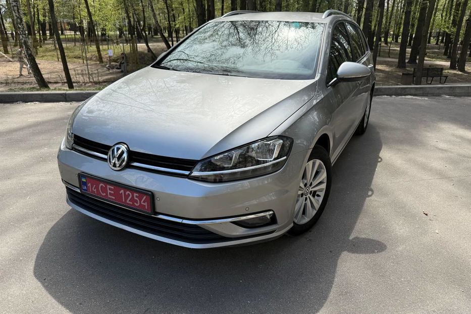 Продам Volkswagen Golf VII Comfortline 1.6 TDI 2019 года в Киеве