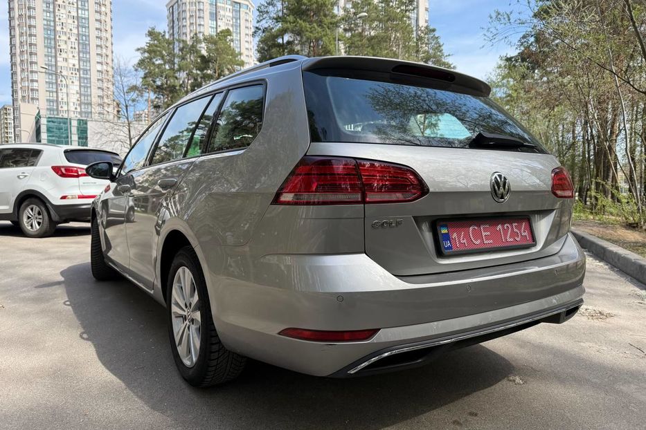 Продам Volkswagen Golf VII Comfortline 1.6 TDI 2019 года в Киеве