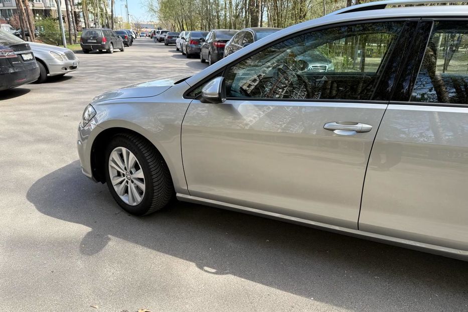 Продам Volkswagen Golf VII Comfortline 1.6 TDI 2019 года в Киеве