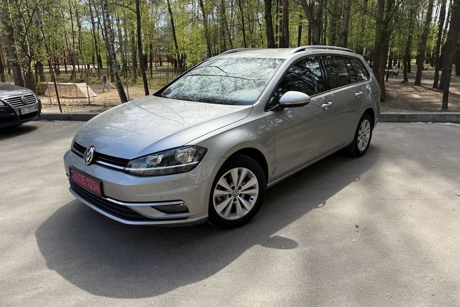 Продам Volkswagen Golf VII Comfortline 1.6 TDI 2019 года в Киеве