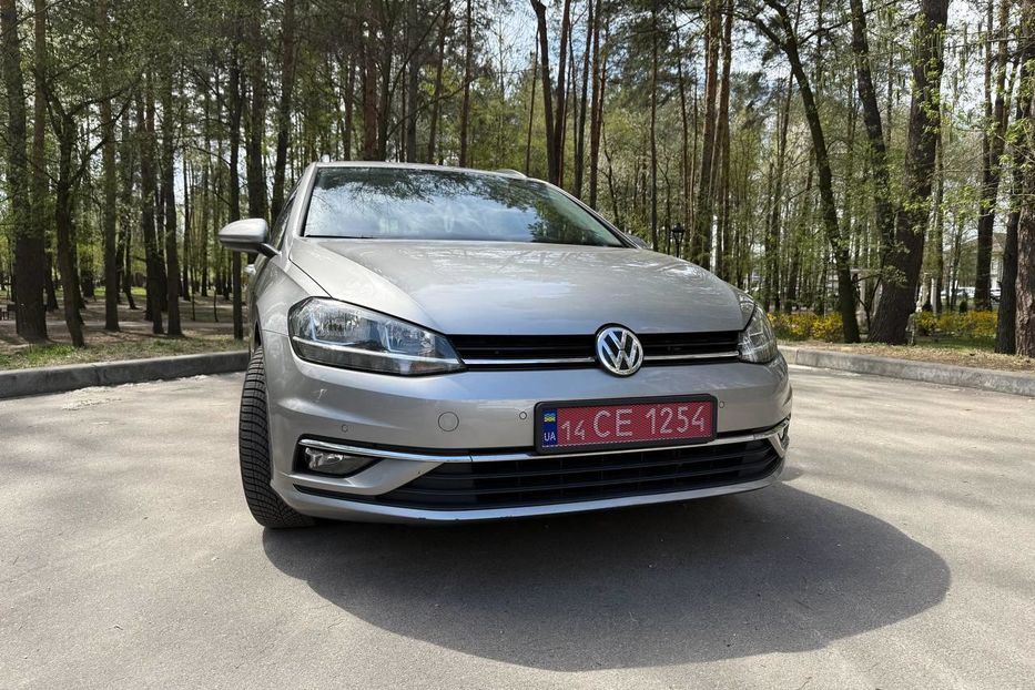 Продам Volkswagen Golf VII Comfortline 1.6 TDI 2019 года в Киеве