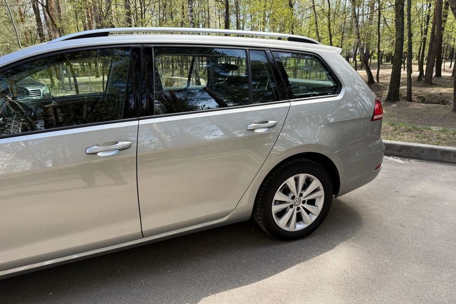 Продам Volkswagen Golf VII Comfortline 1.6 TDI 2019 года в Киеве