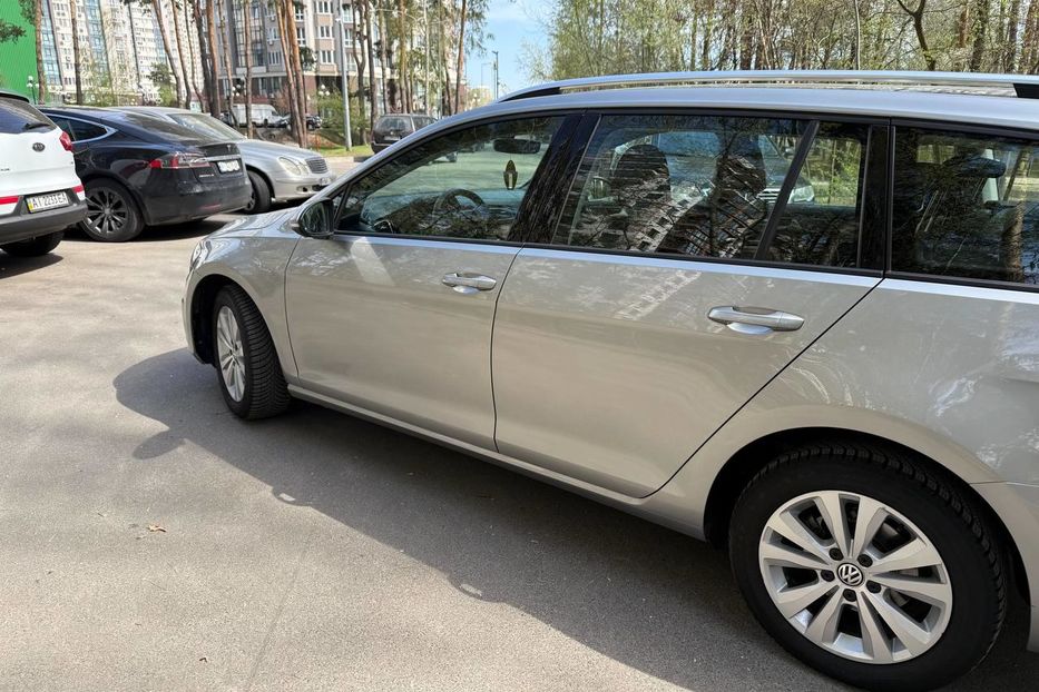 Продам Volkswagen Golf VII Comfortline 1.6 TDI 2019 года в Киеве