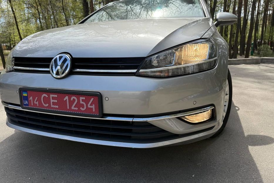 Продам Volkswagen Golf VII Comfortline 1.6 TDI 2019 года в Киеве