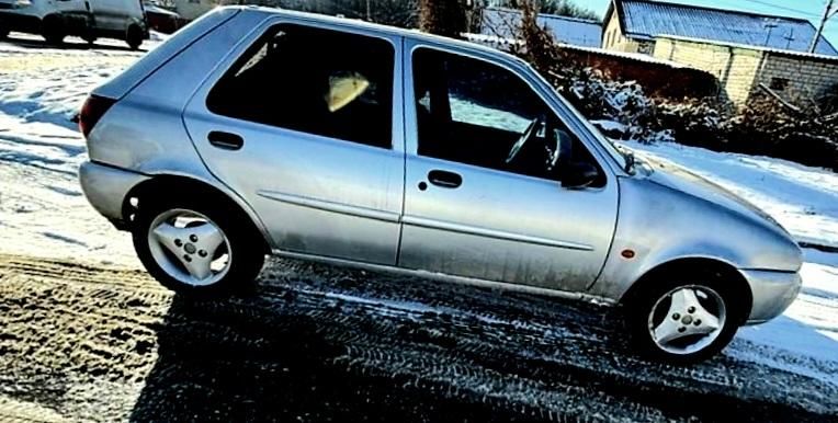 Продам Ford Fiesta 1998 года в Харькове
