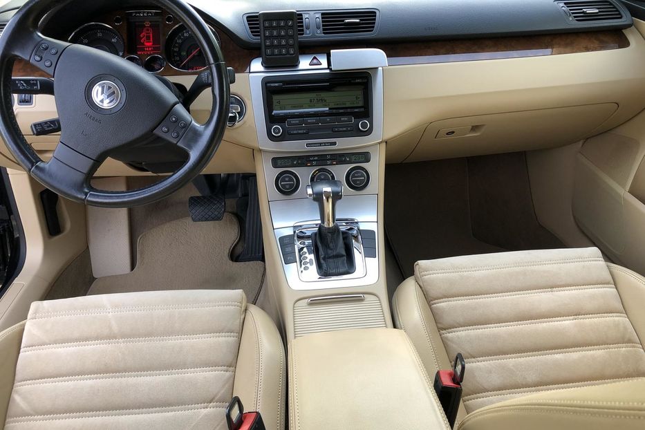 Продам Volkswagen Passat B6 2009 года в Житомире