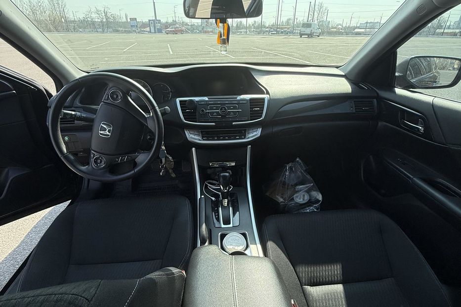 Продам Honda Accord 2.4 CVT (185 к.с) 2014 года в Киеве