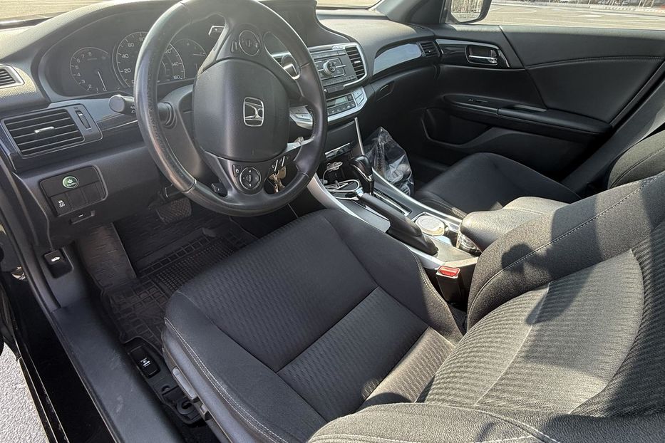 Продам Honda Accord 2.4 CVT (185 к.с) 2014 года в Киеве