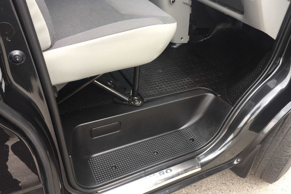 Продам Opel Vivaro груз. 2012 года в Днепре