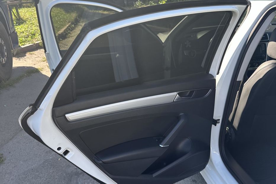 Продам Volkswagen Passat B7 2018 года в Житомире