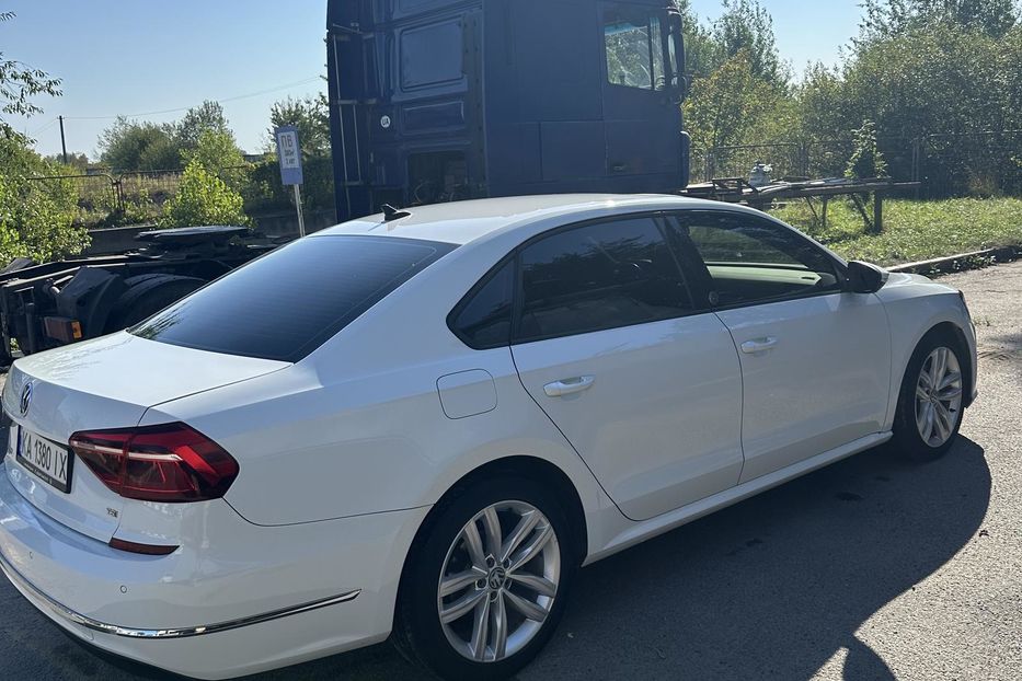 Продам Volkswagen Passat B7 2018 года в Житомире